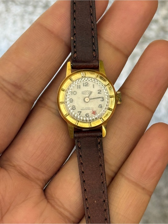 Hudson Itraco Jeans Gold 17 Jewels Vintage Tone Watch with Brown Leather rare main image 5